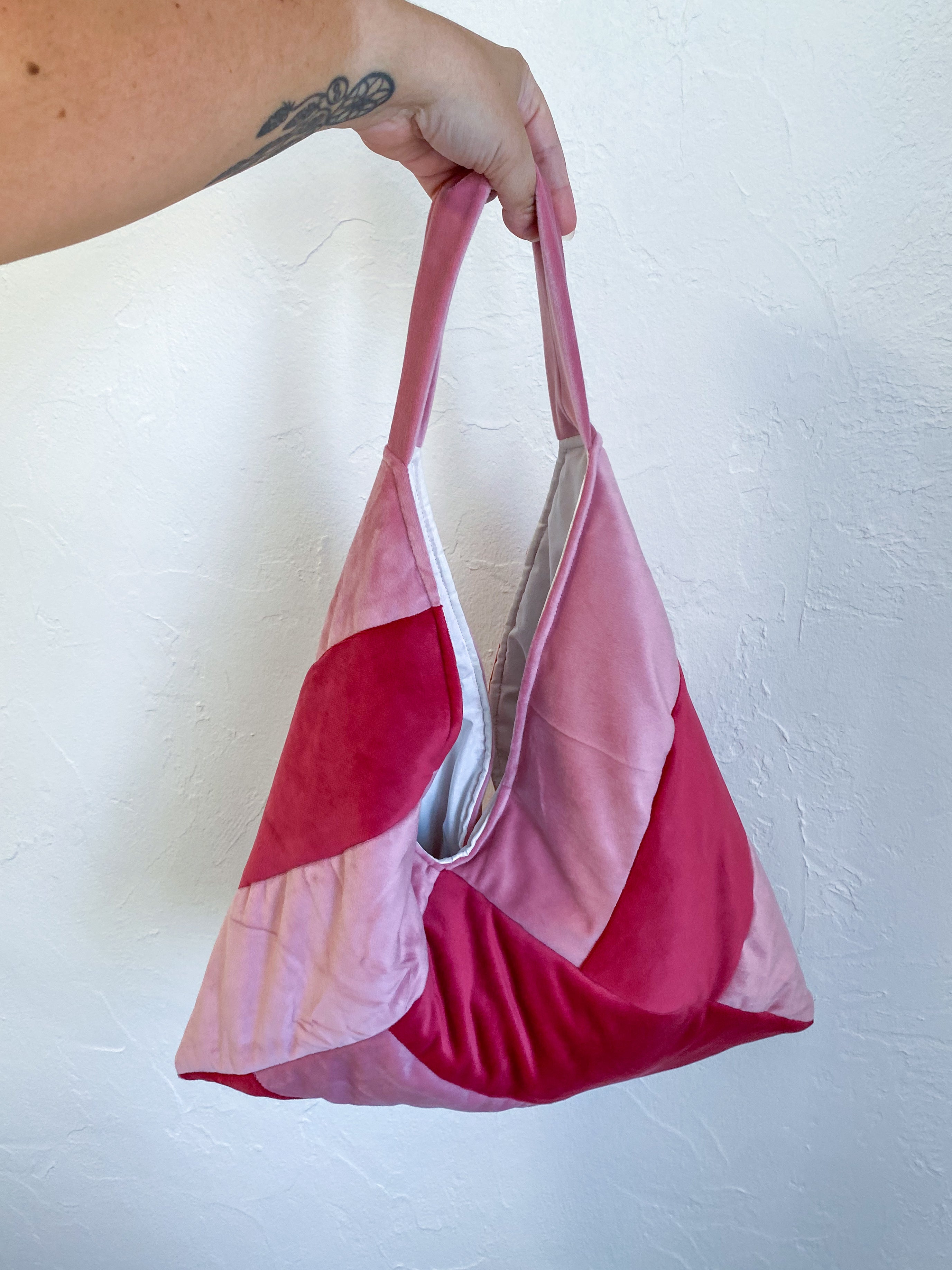 Olivia Bolso Tote Colorblock Sakura x Cherry